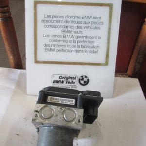 Bloc ABS de BMW X3 e83 référence 0265950489/34513421416