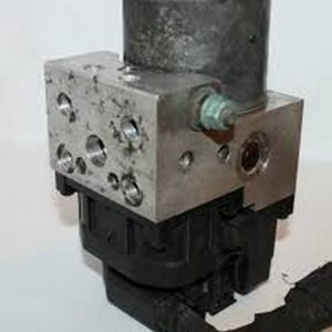 bloc abs de Passat TDI ref 8E0614111AB