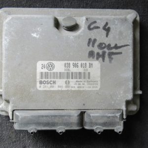 calculateur moteur de PGOLF 4 ou BORA 1L9 tdi type moteur AHF référence 038906018BM/bosch 0281001846