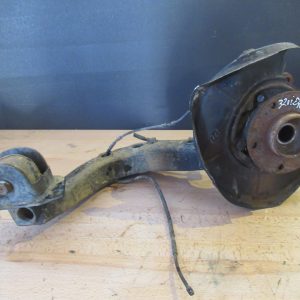 moyeu arrière gauche de BMW 320i e46