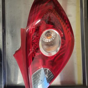 Feu arriere droit opel corsa s07 13186351
