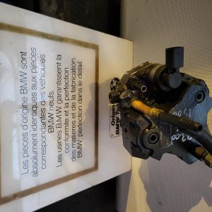 Pompe hp bmw 320d e46 ph2 150cv  ref 0445010045