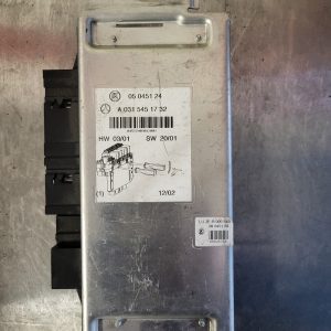 Boite a fusible Mercedes classe s w220 ref a0315451732