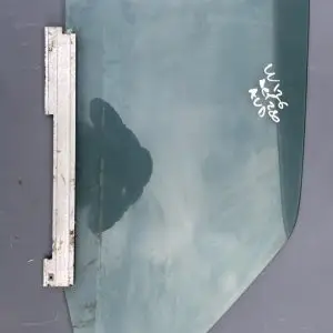 Vitre avant droite Mercedes W126