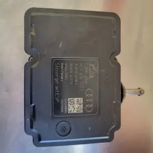 4l0614517l bloc abs de audi q7 ph2