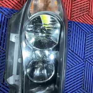 Phare avant gauche de bmw e81 e82 e87 e88