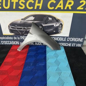 aile droite gris foncé de mercedes classe b