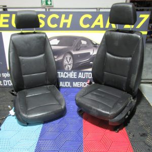 intérieur noir électrique de BMW e90