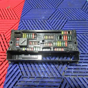 9234421 boitier fusible de BMW série 5 f10 f11