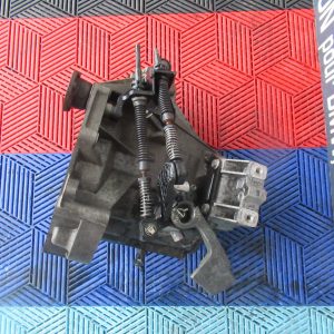 Boite de vitesses mécanique 5 rapports pour 1L2 ESSENCE type GSB / GKU / GEU / GDP / FQE ref 02T300052SX / 02T300057K