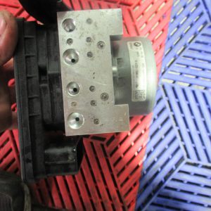 bloc abs de bmw serie f référence 6887510